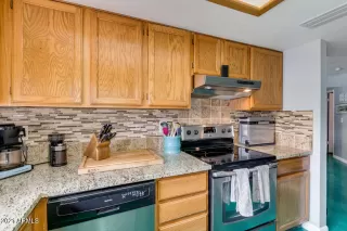 Photo #4: 6223250 Listing