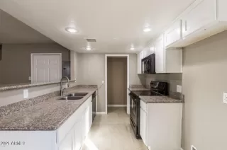 Photo #3: 6223356 Listing