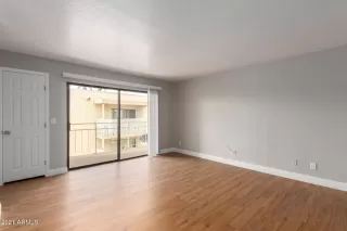 Photo #4: 6223497 Listing