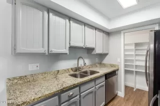 Photo #6: 6223497 Listing