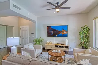 Photo #5: 6223525 Listing