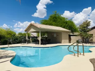 Photo #2: 6223569 Listing