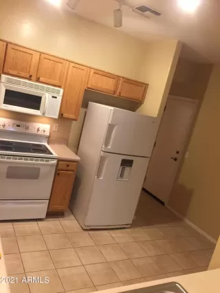 Photo #5: 6223569 Listing