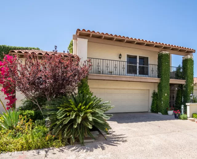 MLS: 6223630 Condo For Sale