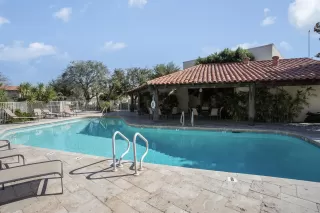 Photo #3: 6223630 Listing 