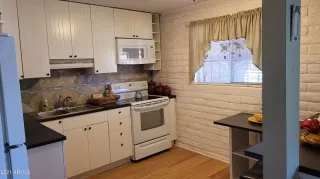 Photo #2: 6223780 Listing