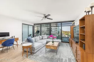 Photo #6: 6223822 Listing