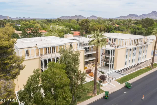 MLS: 6223896 Condo For Sale