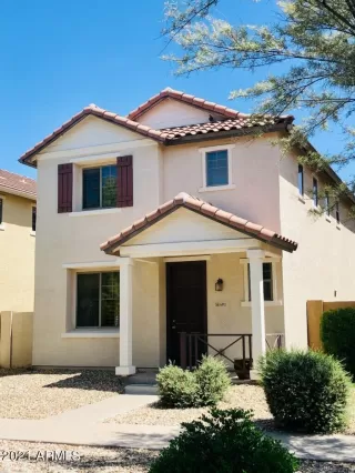 Photo #5: 6223965 Listing