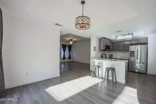 Photo #6: 6224174 Listing