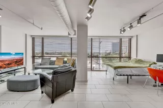 Photo #3: 6224207 Listing 