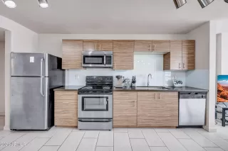 Photo #5: 6224207 Listing 