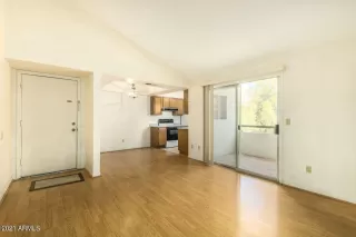 Photo #5: 6224228 Listing 