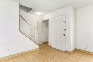 Photo #2: 6224346 Listing