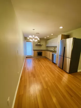 Photo #4: 6224500 Listing 