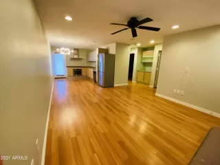 Photo #6: 6224500 Listing 