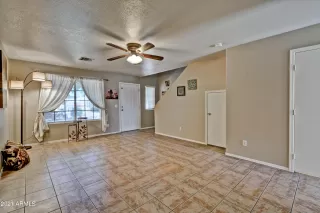 Photo #6: 6224699 Listing