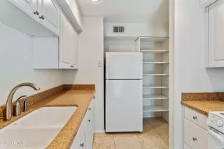 Photo #6: 6224799 Listing