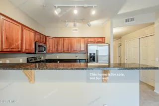 Photo #5: 6224828 Listing