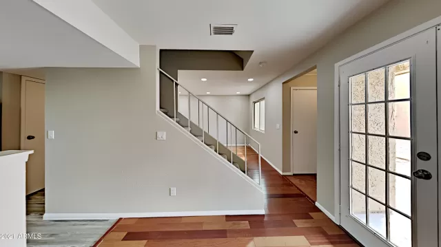 MLS: 6225104 Condo For Sale