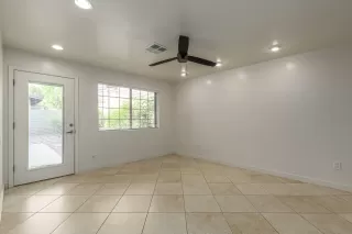 Photo #5: 6225351 Listing