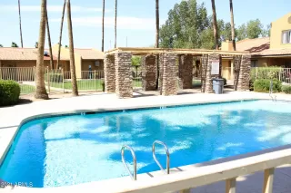 Photo #4: 6225960 Listing