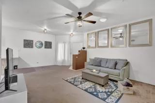 Photo #5: 6225965 Listing