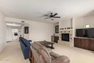 Photo #4: 6225975 Listing