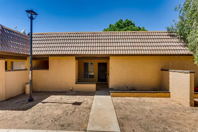 MLS: 6225995 Condo For Sale