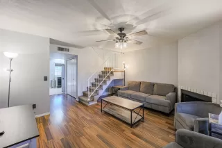 Photo #5: 6226056 Listing