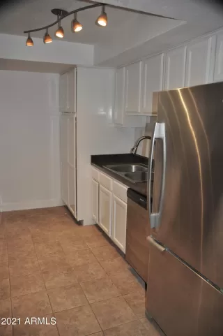 Photo #5: 6226105 Listing 