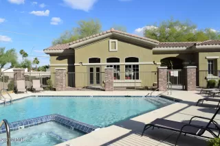 Photo #4: 6226148 Listing