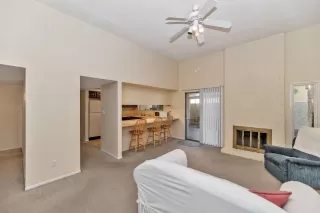 Photo #2: 6226275 Listing 