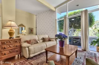 Photo #6: 6226295 Listing