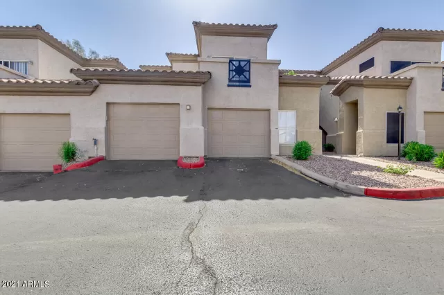 MLS: 6226303 Condo For Sale