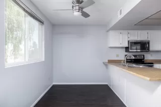 Photo #5: 6226352 Listing