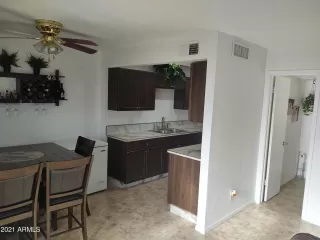 Photo #5: 6226370 Listing