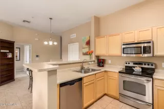 Photo #3: 6226449 Listing