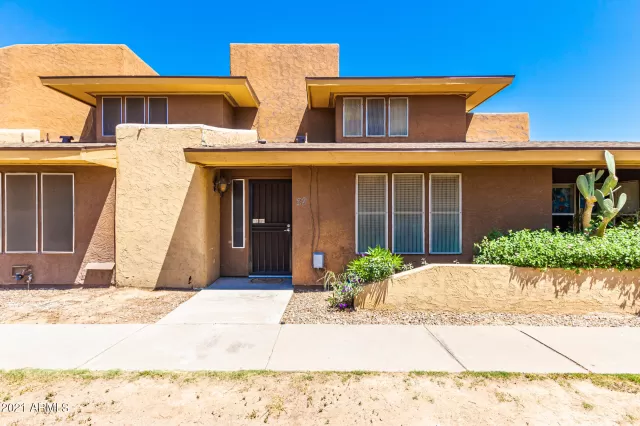 MLS: 6226493 Condo For Sale