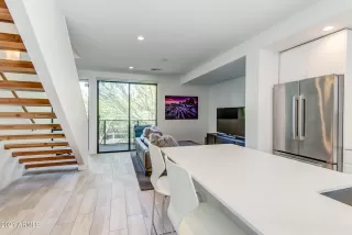 Photo #1: 6226753 Listing 