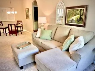 Photo #5: 6226928 Listing