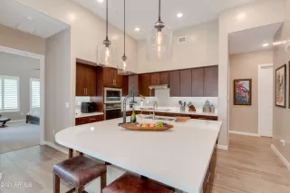 Photo #6: 6227156 Listing 