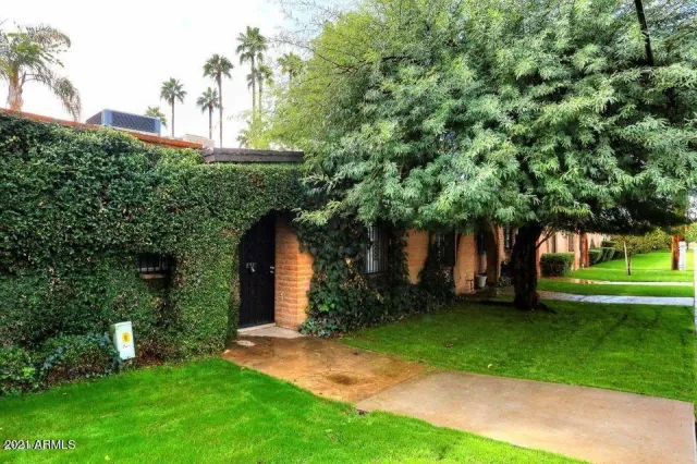 MLS: 6227193 Condo For Sale