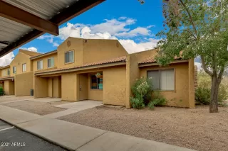 Photo #3: 6227198 Listing