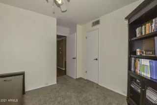 Photo #4: 6227202 Listing