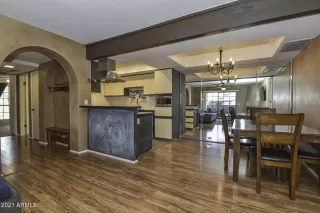 Photo #6: 6227202 Listing