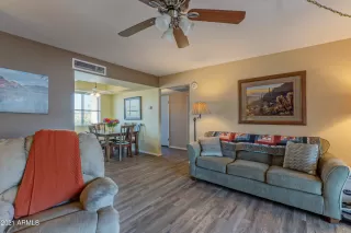 Photo #4: 6227606 Listing