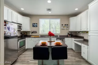 Photo #3: 6227679 Listing