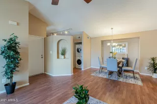 Photo #3: 6227732 Listing