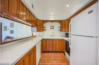 Photo #4: 6227750 Listing